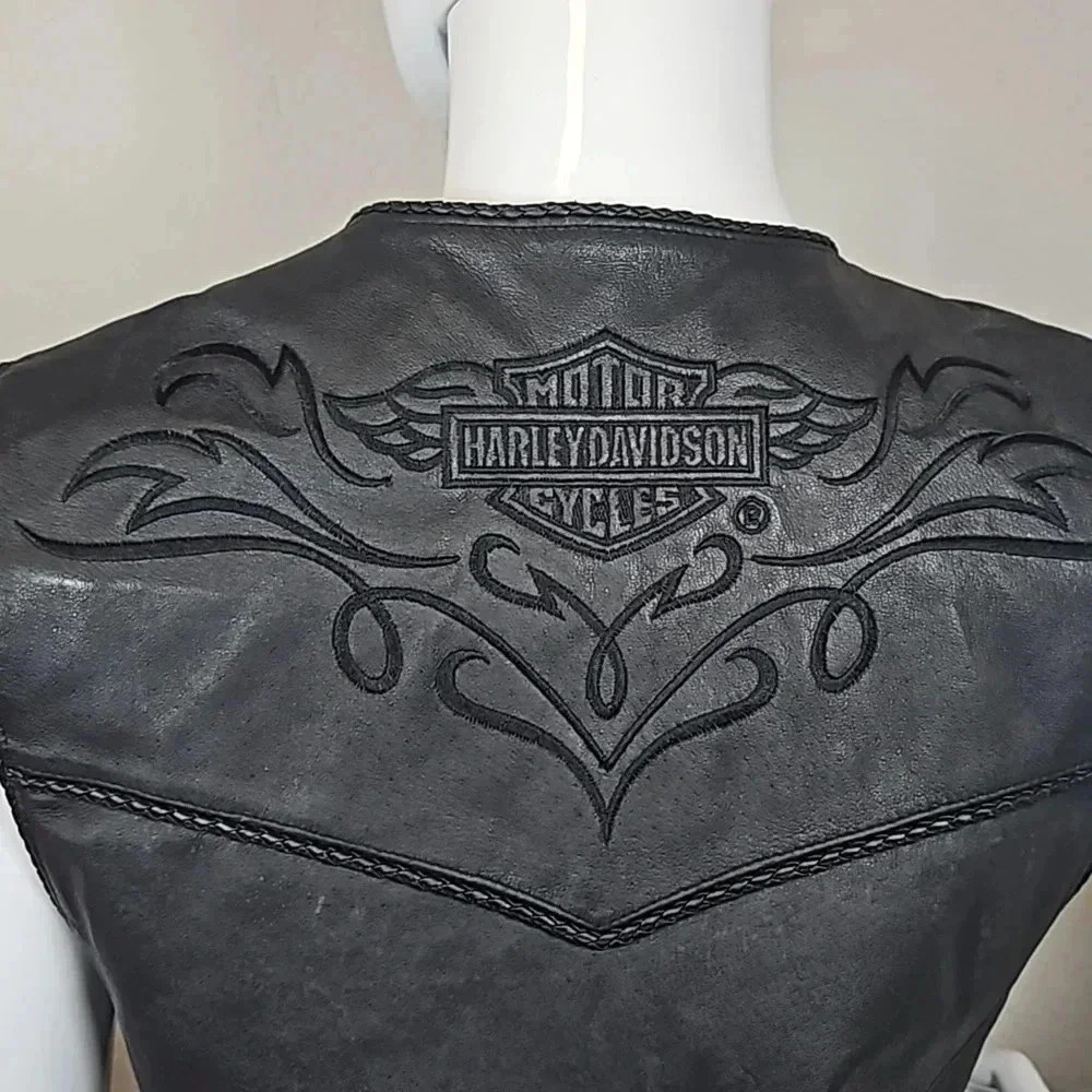 Harley Davidson Women's Leather Vest Size  Medium